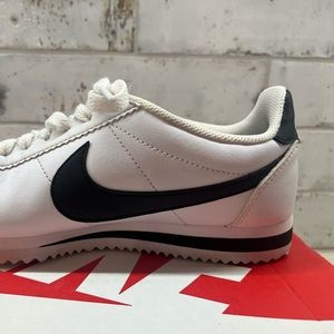 Women’s Nike Classic Cortez Leather White/Black/White
